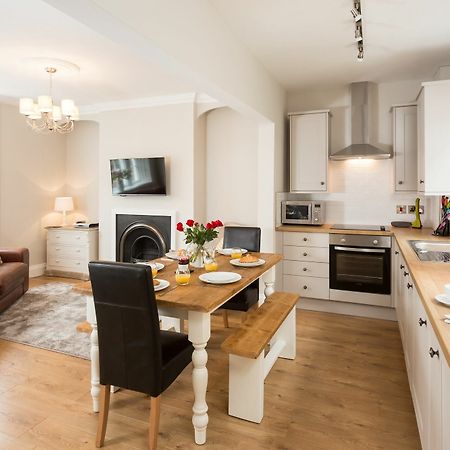 Вилла Cintra House Уитби Экстерьер фото